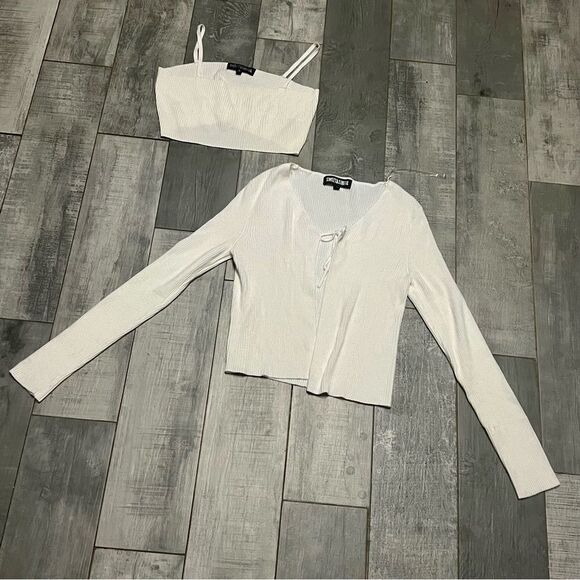 White 2 Piece Set Ribbed Knit Long Sleeve Crop top Bralette Top Open Front M - Picture 1 of 12